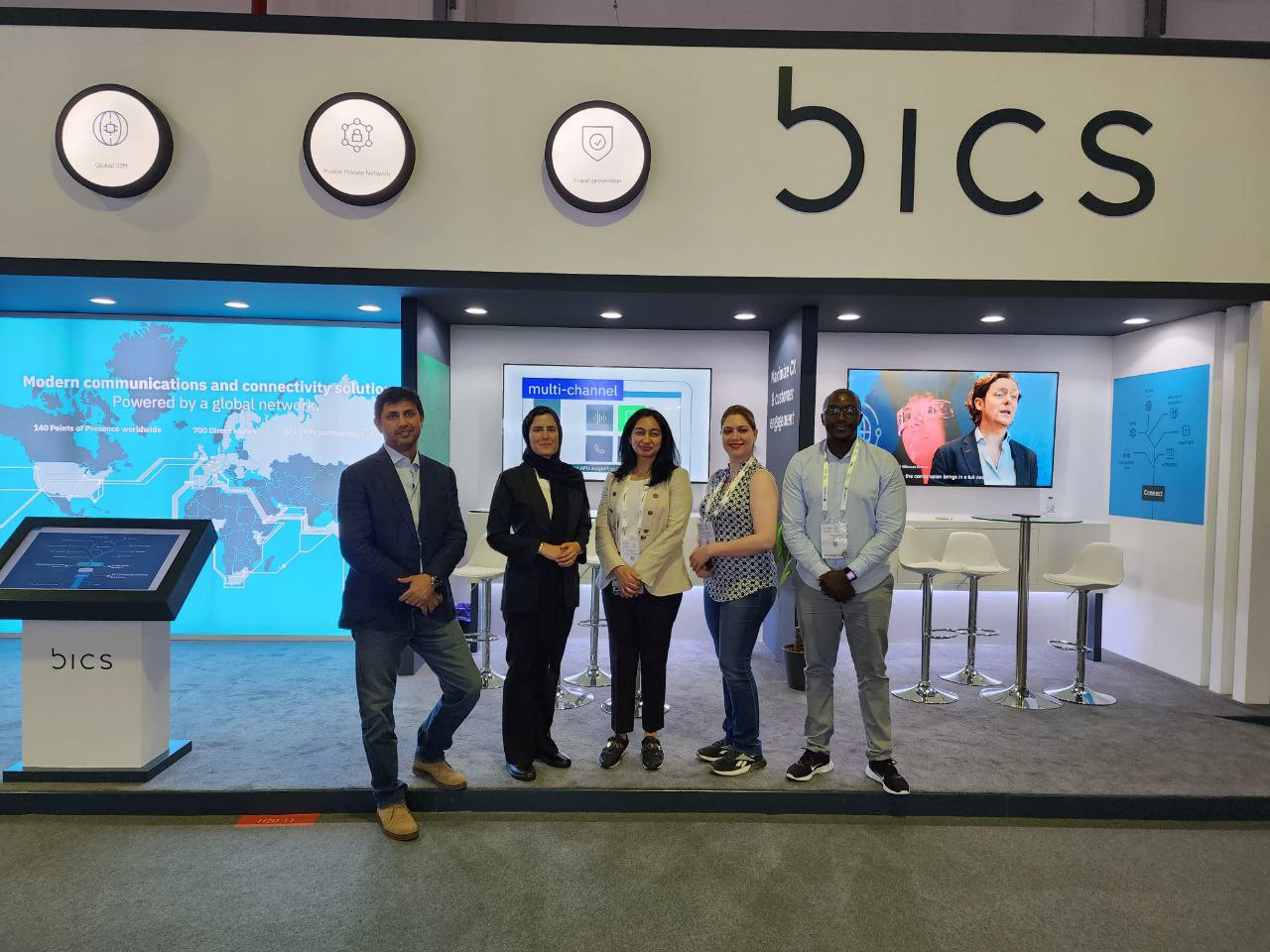 Fatemeh Jamali discussing global connectivity with international partners